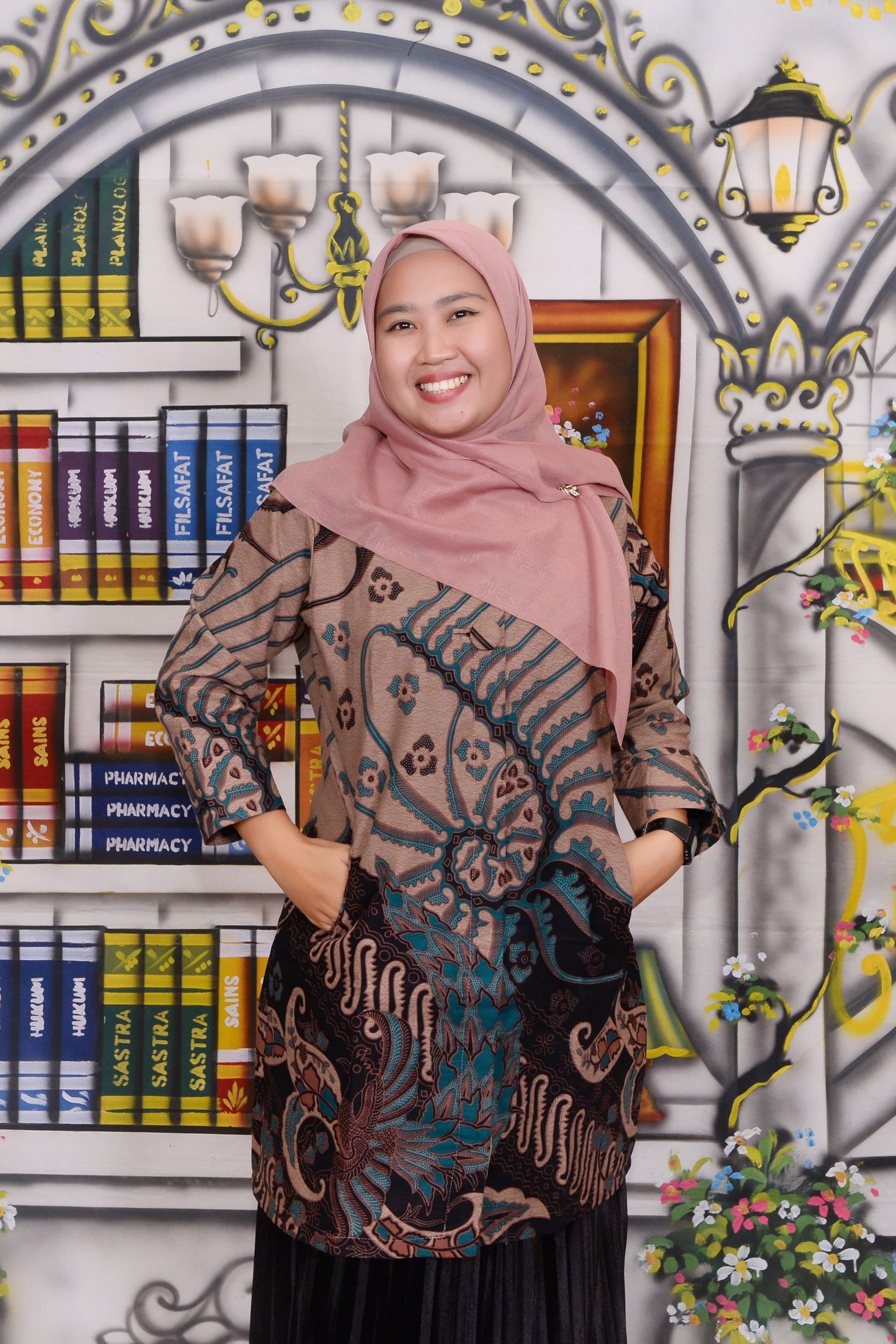 BELLA SURYANI, S.M., M.M.
